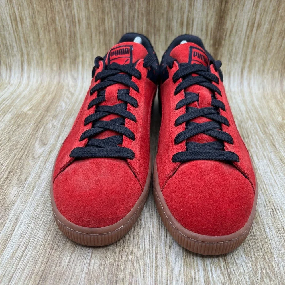 Puma Suede Stars Men's Size 10 Red Black Sneakers Gum Sole Shoes 361543-03